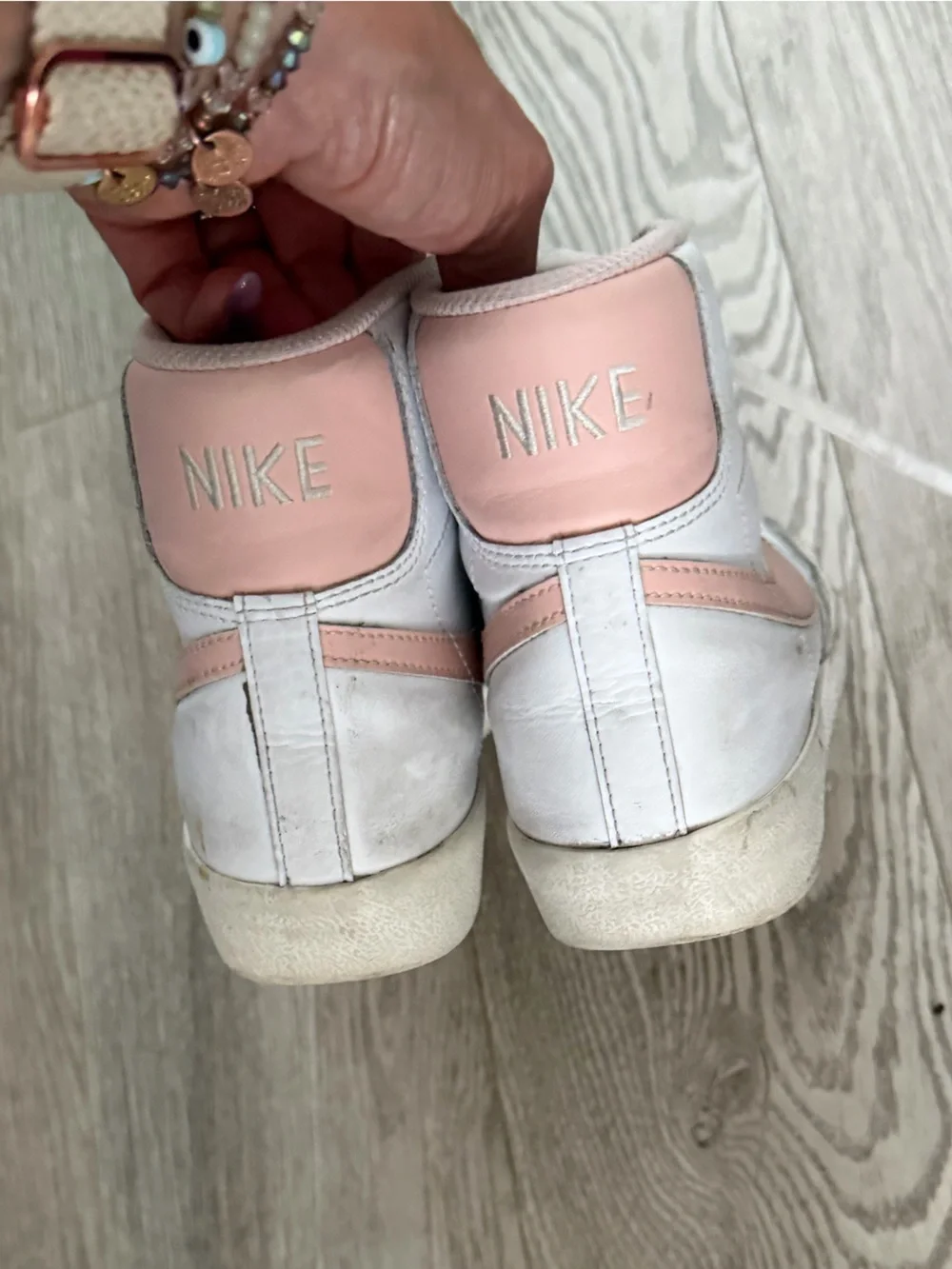 Nike swoosh white pink